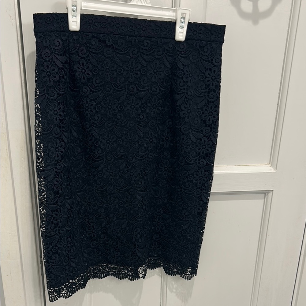 Elegant Navy Lace Skirt